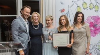 iiaa wins top international distributor award for Jane Iredale