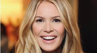 Supermodel Elle Macpherson uses Neostrata Foaming Glycolic Wash everyday