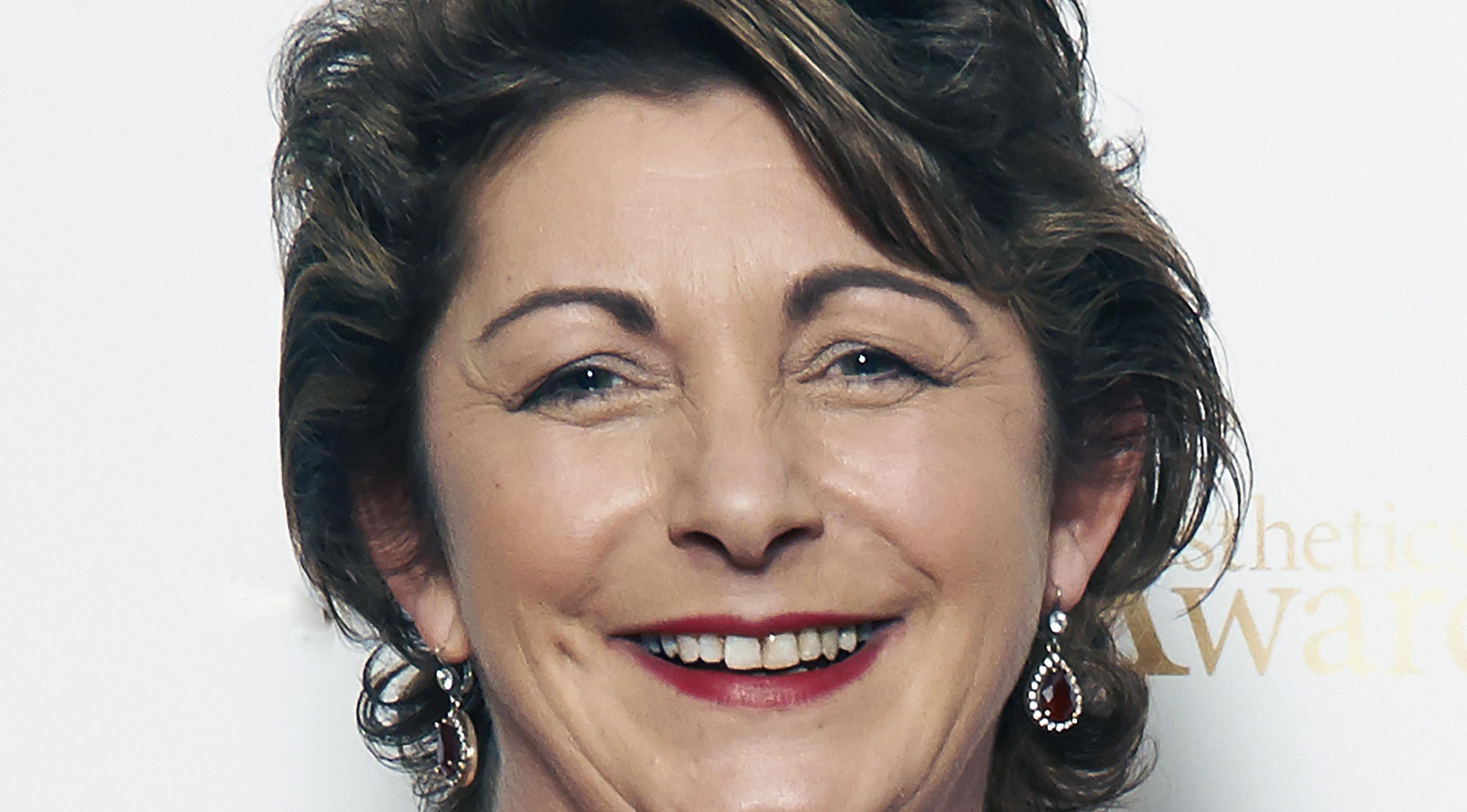 Q&A with Lorna Bowes, Director of Aesthetic Source
