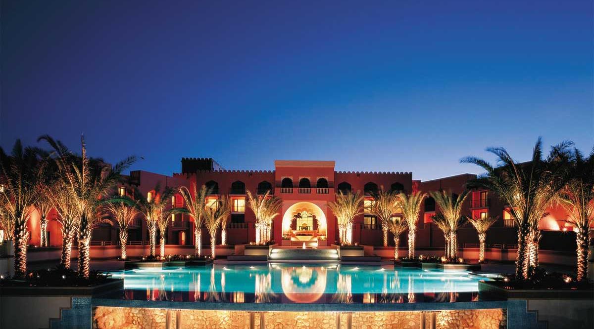 Shangri-La Barr Al Jissah Resort & Spa celebrates success at regional award