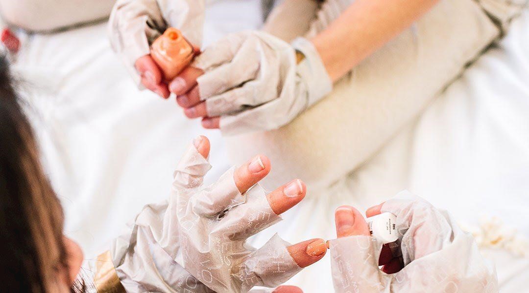 The best way to treat dry, chapped hands in salon: products and treatments