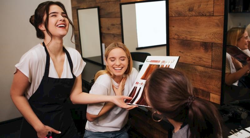 Liz McKeon advocates workplace wellbeing: Happy staff = Happy customers!