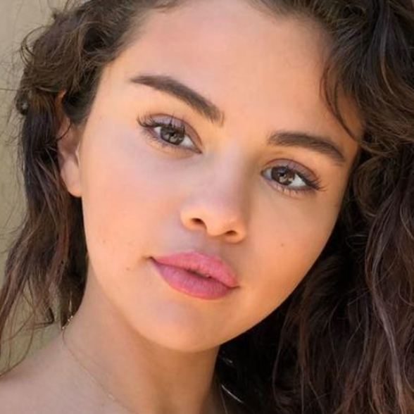 How to keep your makeup from melting off this summer