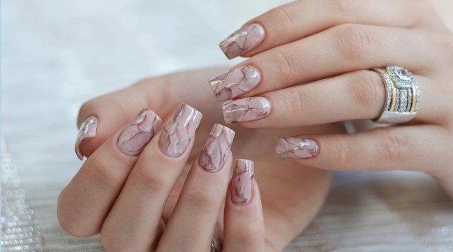 Marble is the most popular nail art design on Instagram