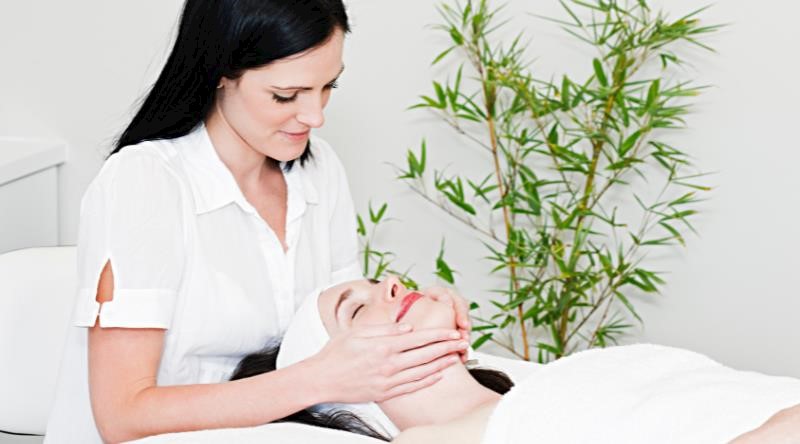Beauty Therapist