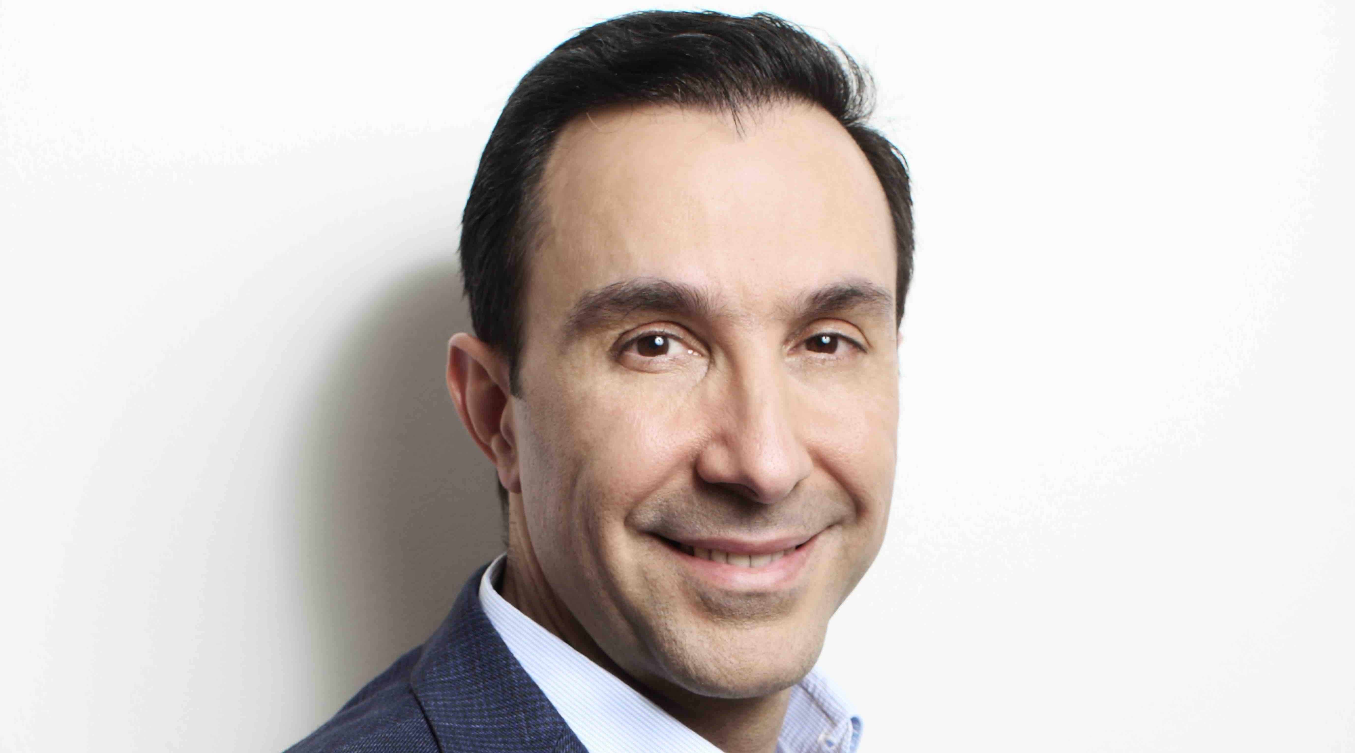 Mr Alex Karidis publishes paper on gynaecomastia stitching technique