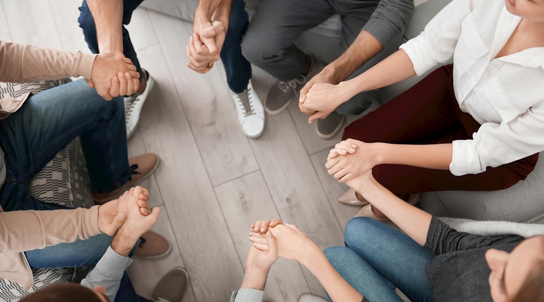 First Aid for Mental Health course helps aesthetics and beauty business support staff in the workplace