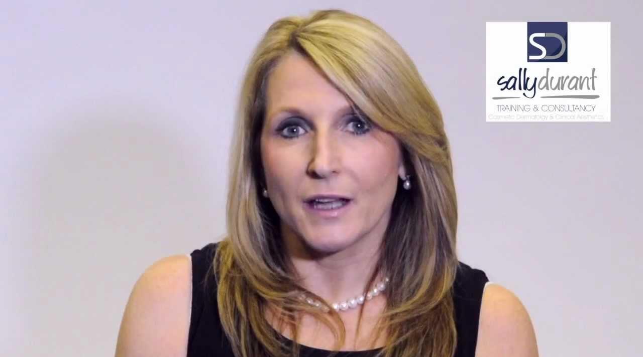  Sally Durant honoured with Award for Outstanding Contribution to the Industry