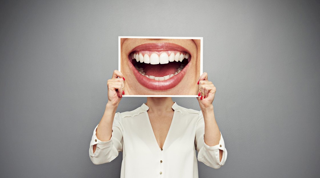 “Turkey teeth” trend: Leading dental professor issues stark warning over dental tourism dangers
