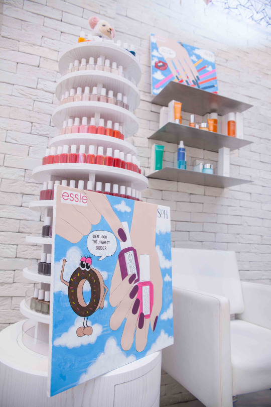 When art meets glamour: Essie launches new Silk Watercolours collection