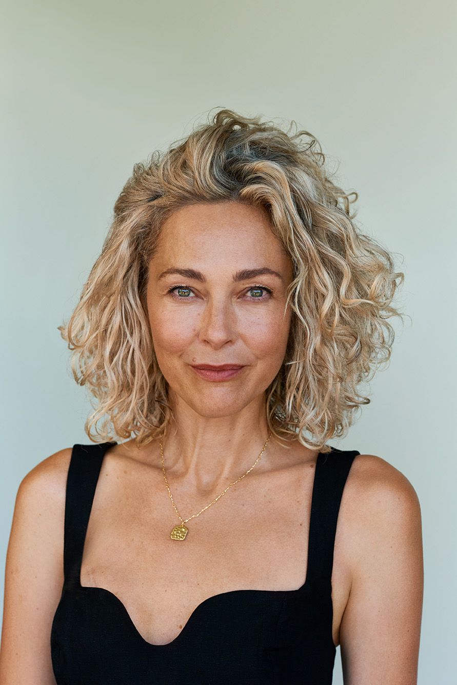 Gen X and Baby Boomer Colour Clients Respond to the Cost of Living Crisis in Hair Salons