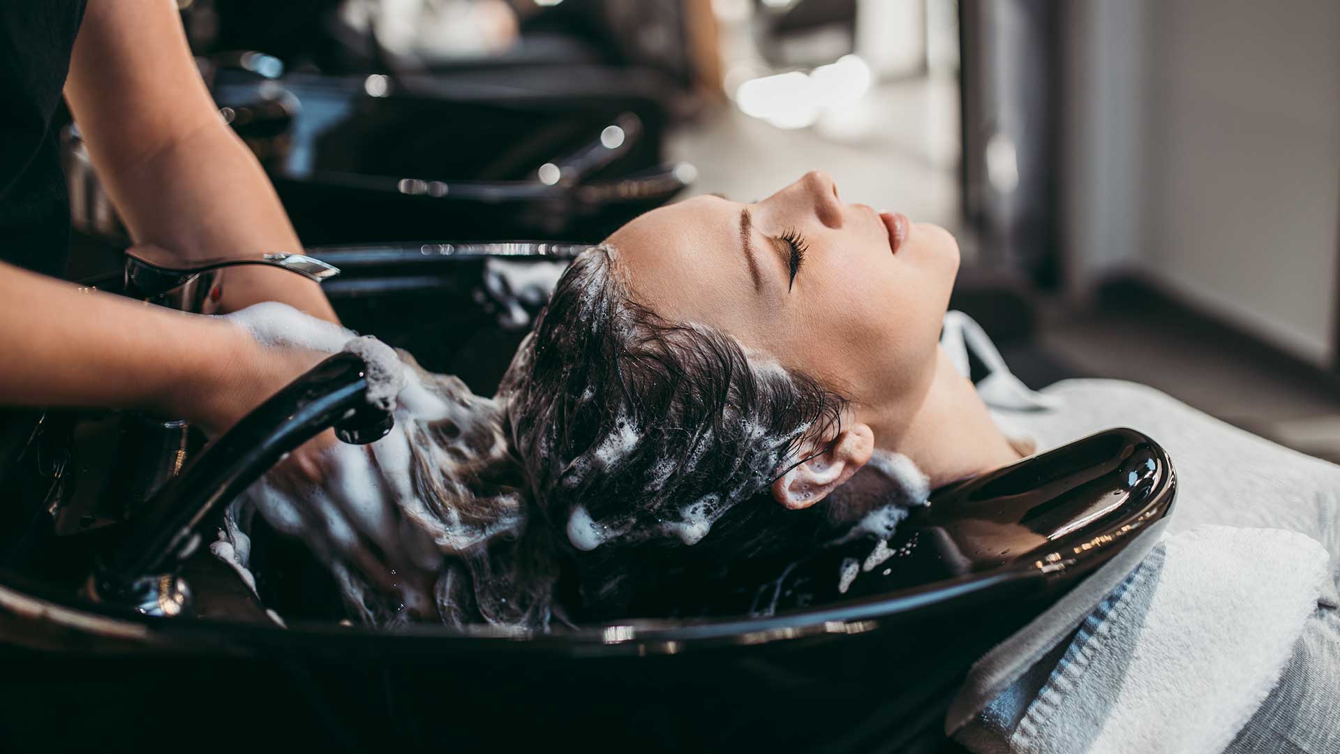 7 Steps To Take Blonde Back to Brunette
