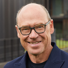 Dr. Christian Harisch