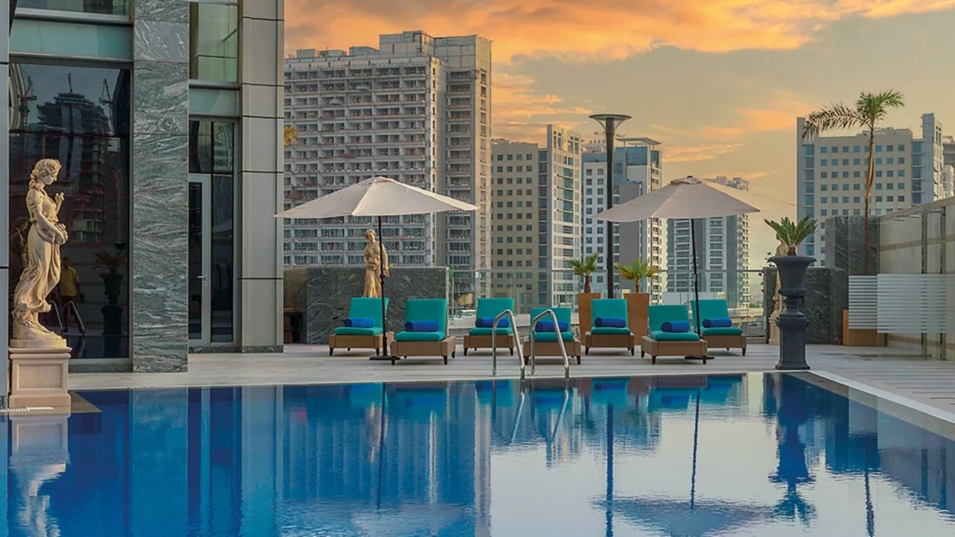 Renaissance Business Bay Hotel opens in Dubai
