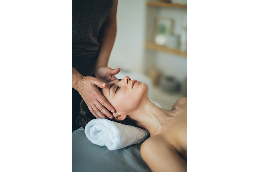 Cosmética + manos + aparatología: el combo más seguro (y natural) para rejuvenecer la piel