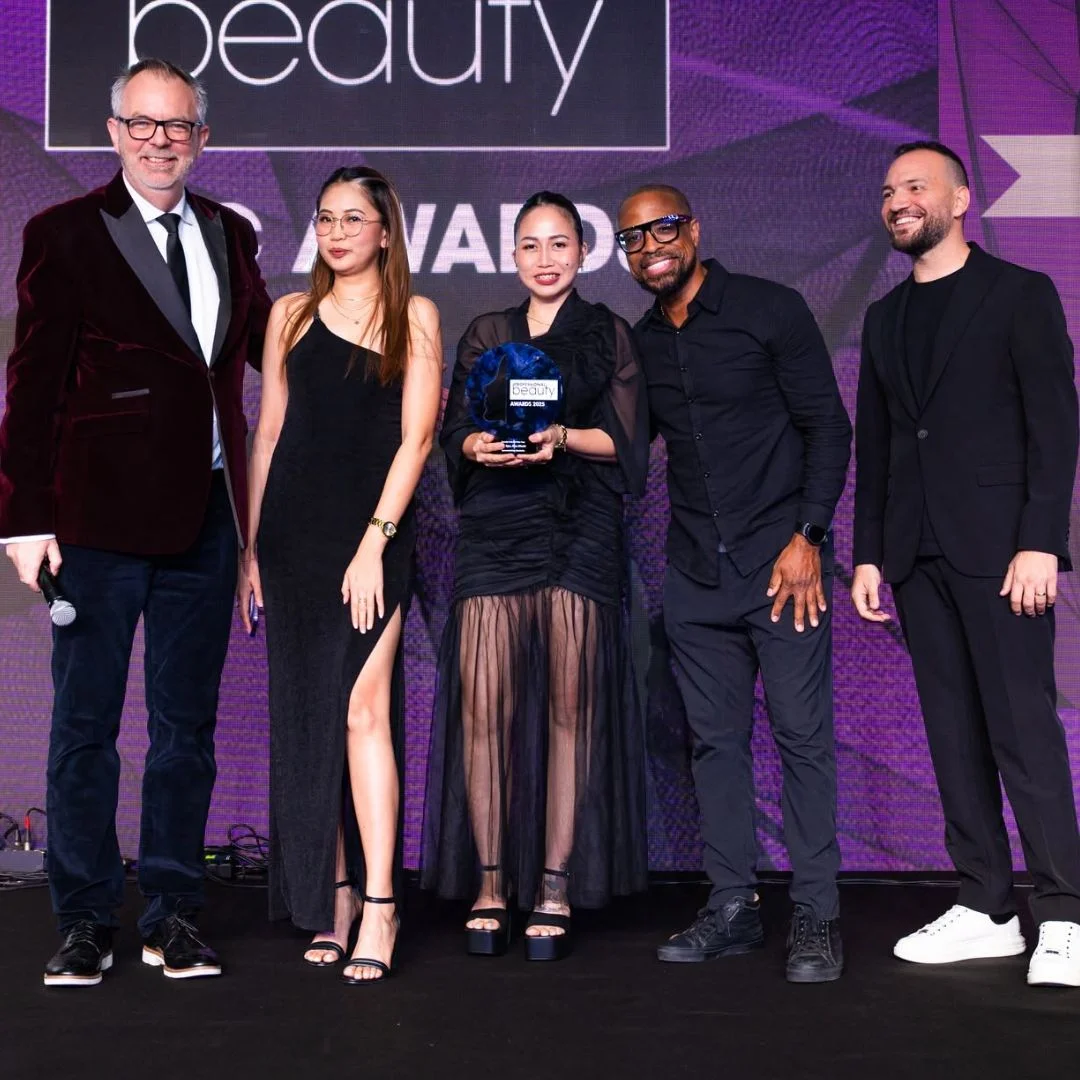 Large Salon of the Year