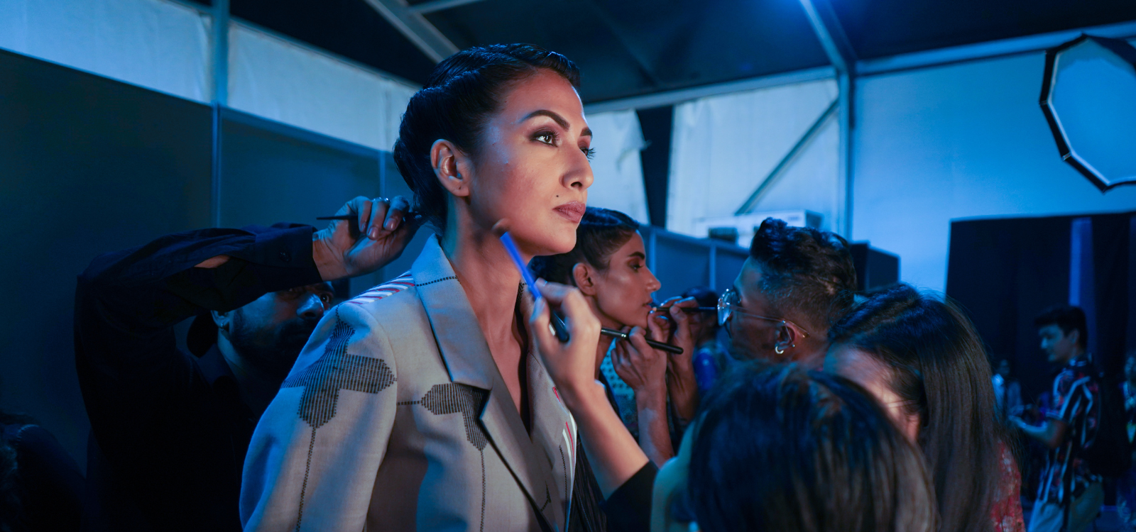 Raíces de cabello: Cuando la peluquería se hizo televisión – del look ochentero al reality actual