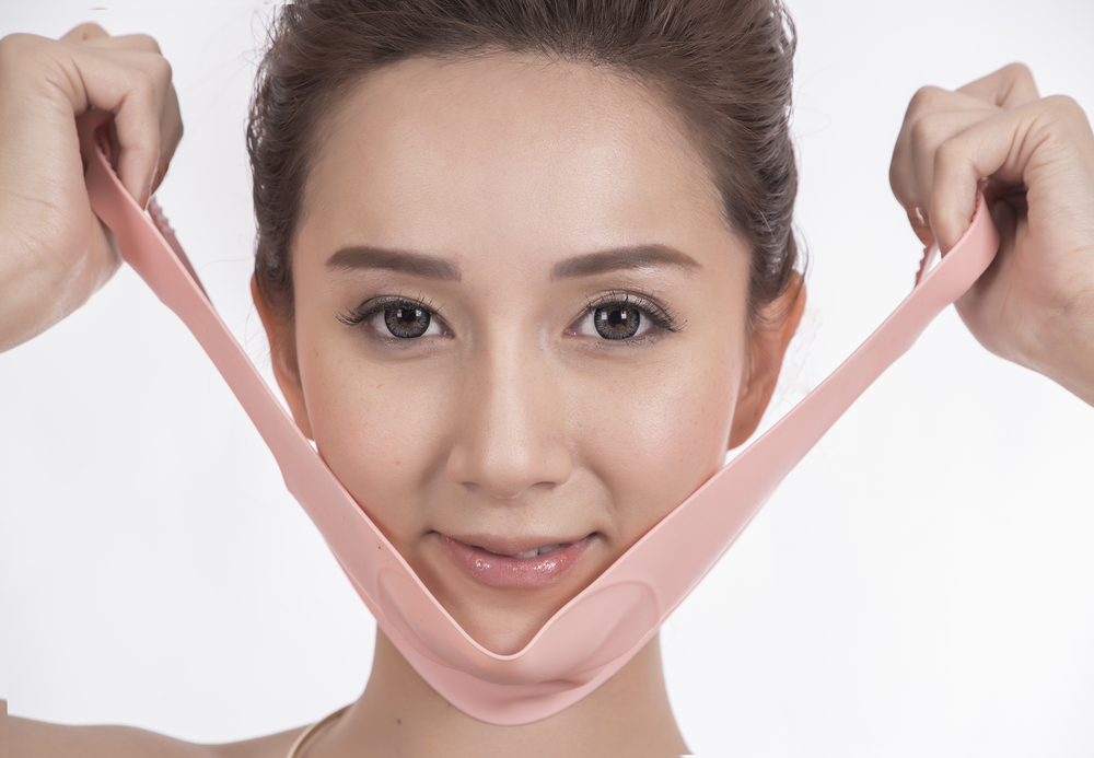 Chin straps and face wraps: Helpful, harmful or totally pointless