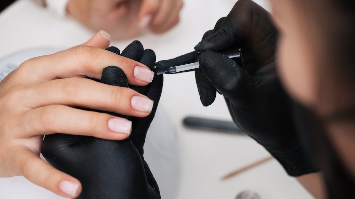 Nail techs: how to prevent contact allergies