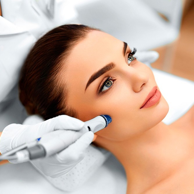 Selvert Thermal MED redefine la belleza con su línea de cosmética médica regenerativa 