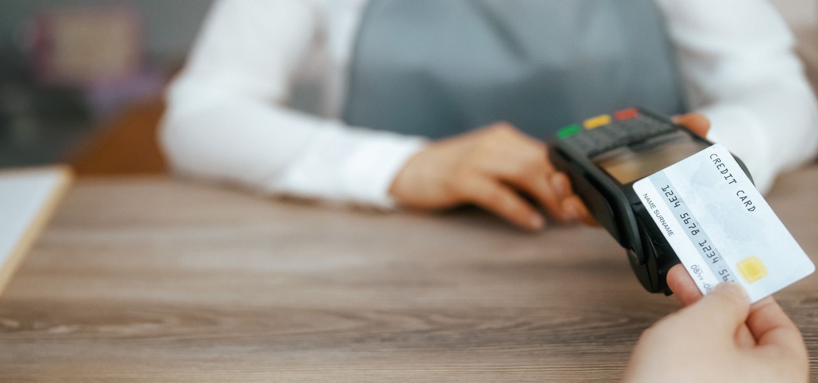 Precios, visitas y hábitos del consumidor en peluquería: cómo la economía impacta tu negocio
