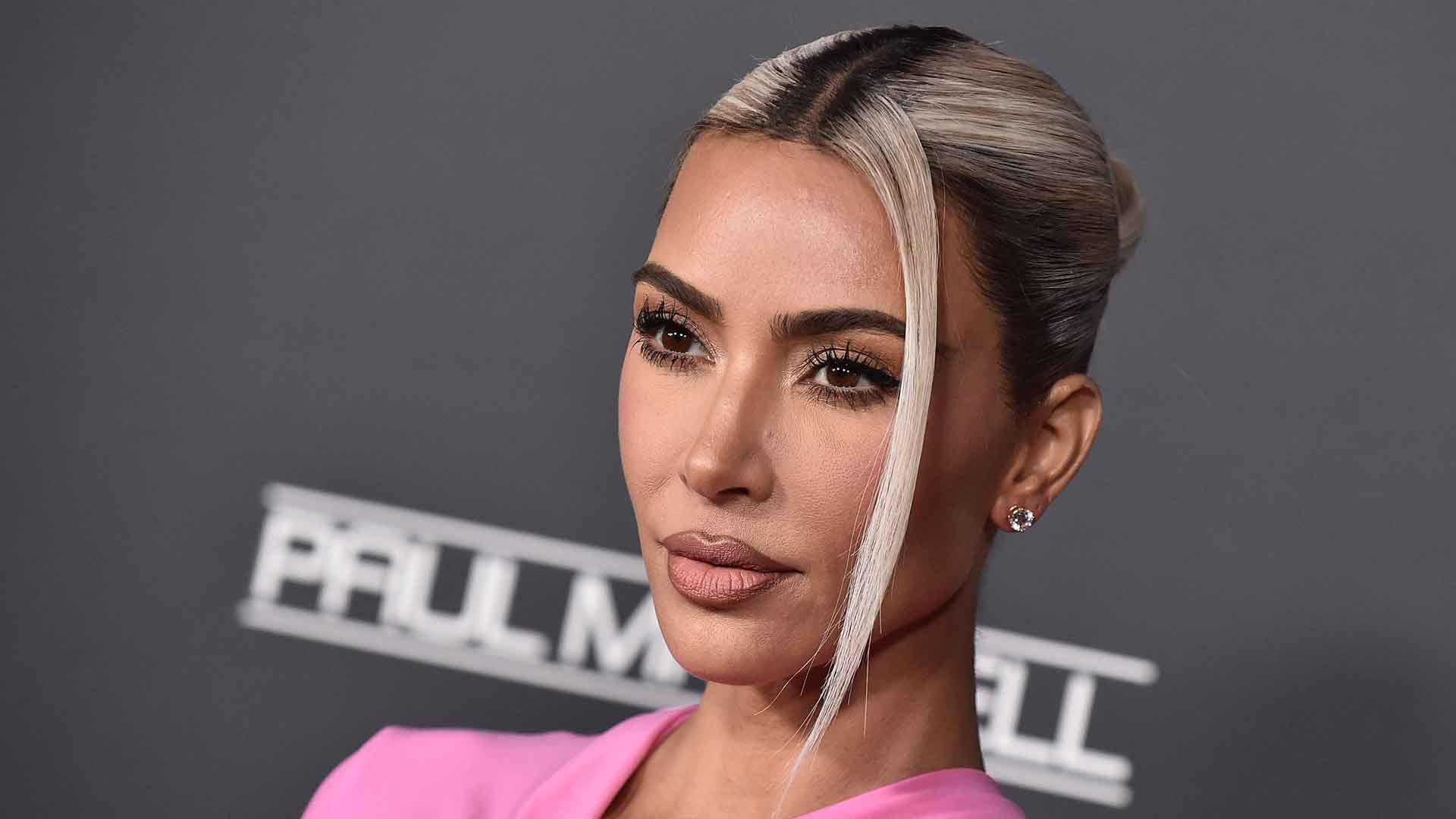 How Kim Kardashian’s Pixie Crop is Set to Influence 2026 Salon Trends