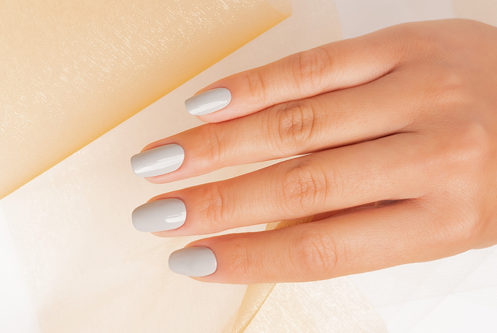 ¿Uñas de gel o acrílicas? Despejamos tus dudas