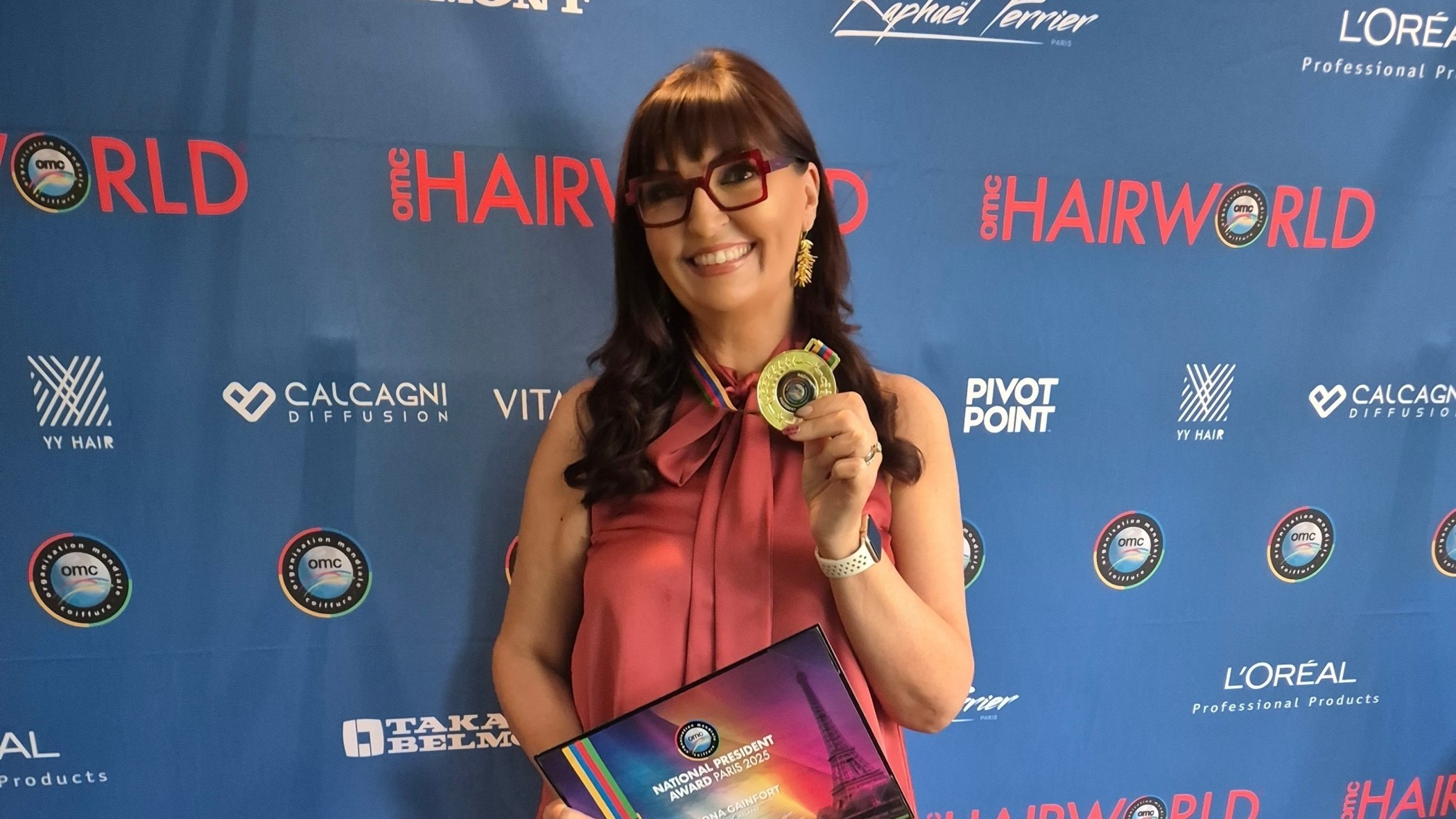Irish Hairdressing Council president Fiona Gainfort honoured in Paris