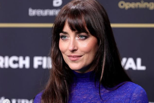 Dakota Johnson: del glamour rubio al castaño oscuro que conquista Hollywood