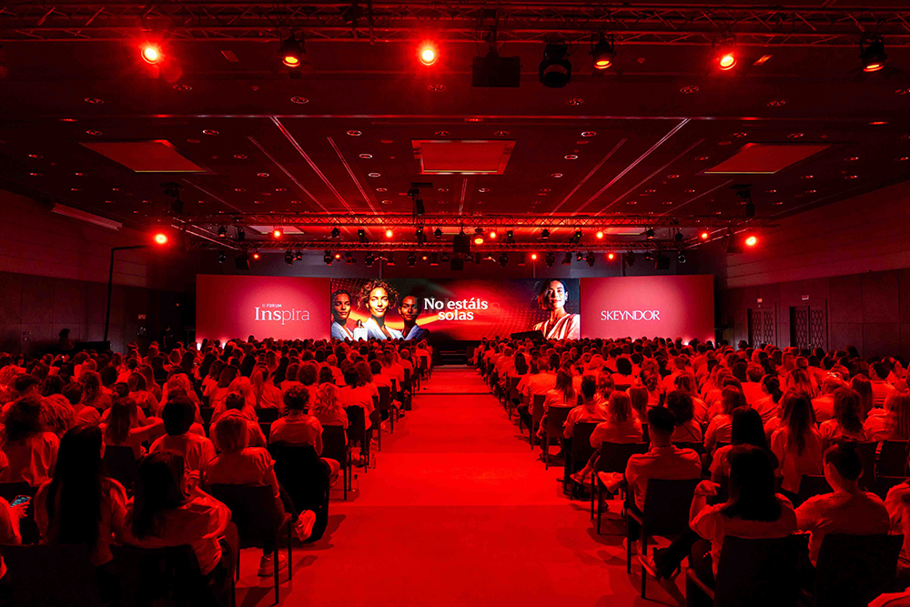 Crecimiento e inspiración en el II Fórum Inspira: liderazgo en femenino, de Skeyndor 