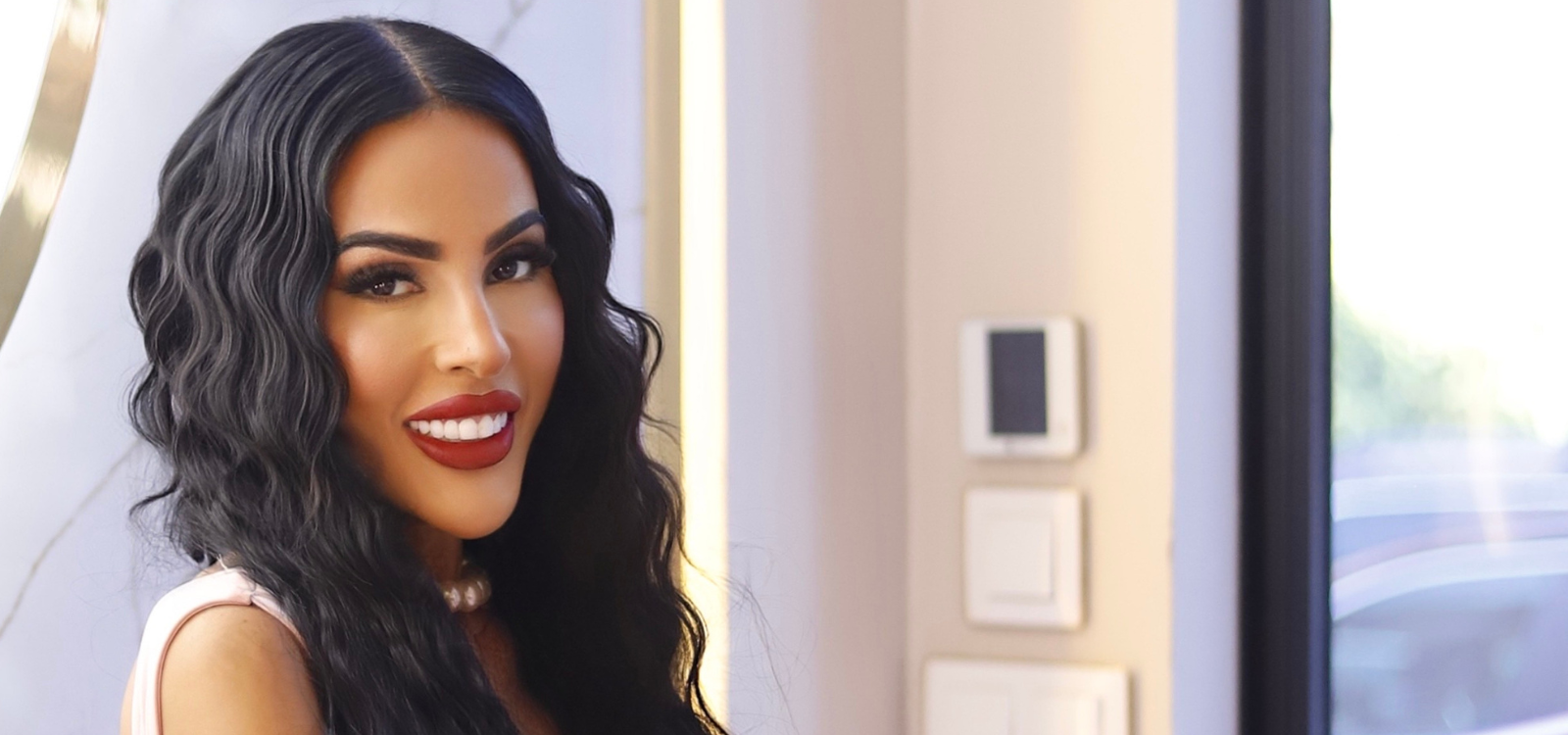 Anna Brow: la artista española que convirtió la micropigmentación en alta precisión