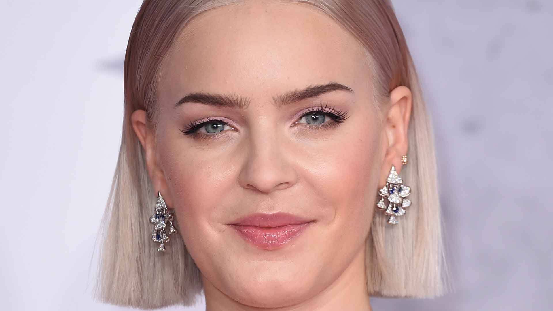 Why the Micro Mini Bob is the Must-Try Haircut This Season