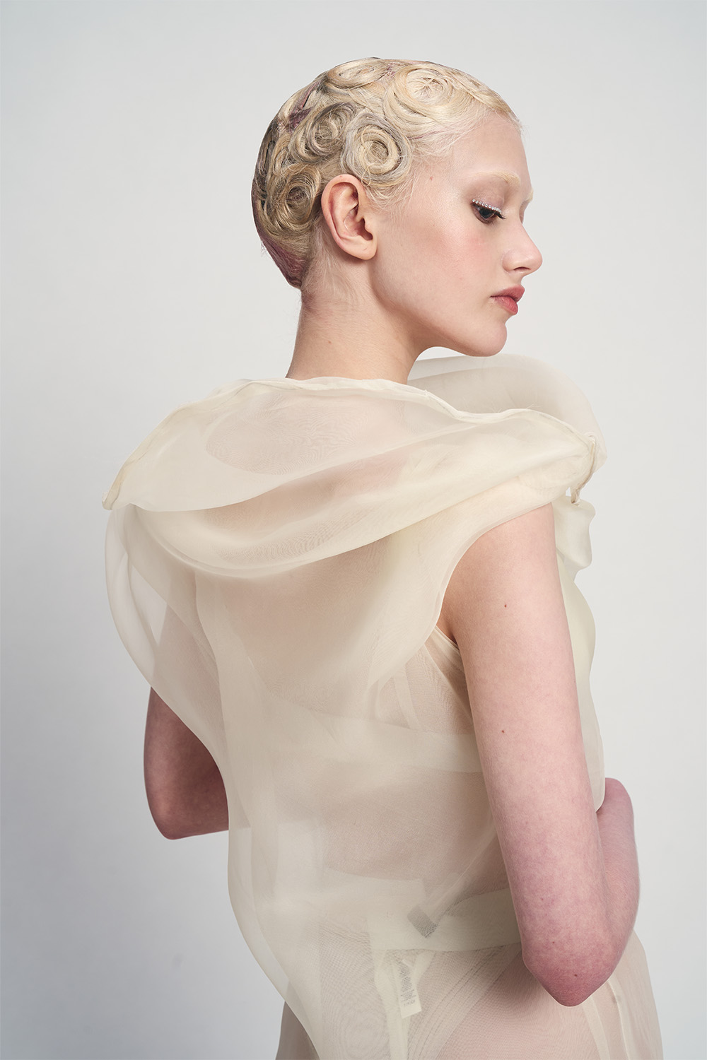 Mai Ha - BHA North Western Hairdresser of the Year 2025 - Blonde Sculpted Finger Waves Set to the Head