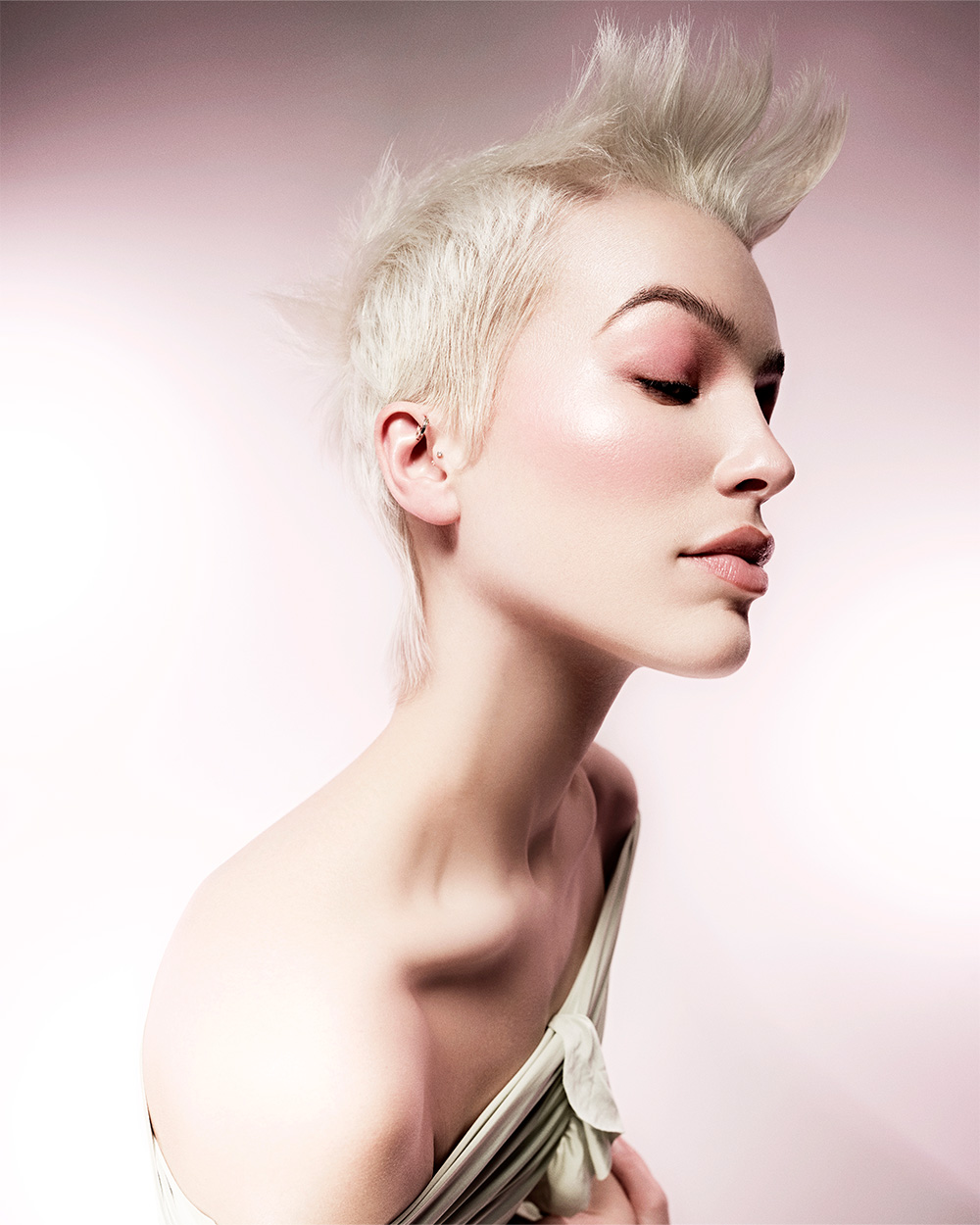 Colin McAndrew - BHA Scottish Hairdresser of the Year 2025 - White Crop with Long Fringe 