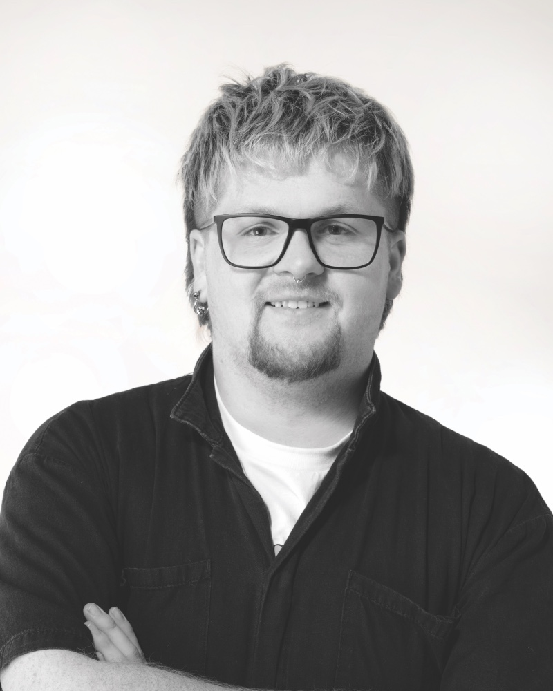 Colour Notes with Lloyd Court: Your Guide to Colour Trends, Challenges & Creative Technique