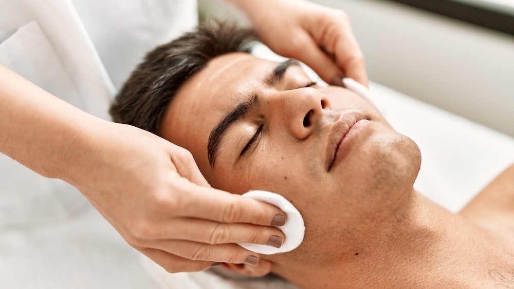 Glasgow, Dundee and London named top UK cities for men’s wellbeing and grooming in new report