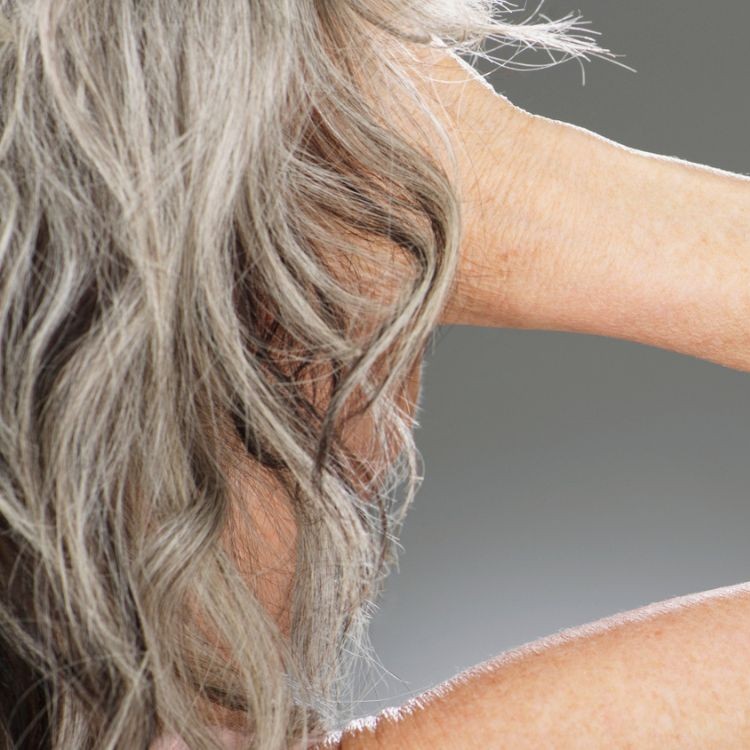 Hair aging: el envejecimiento capilar como nuevo servicio premium en el salón