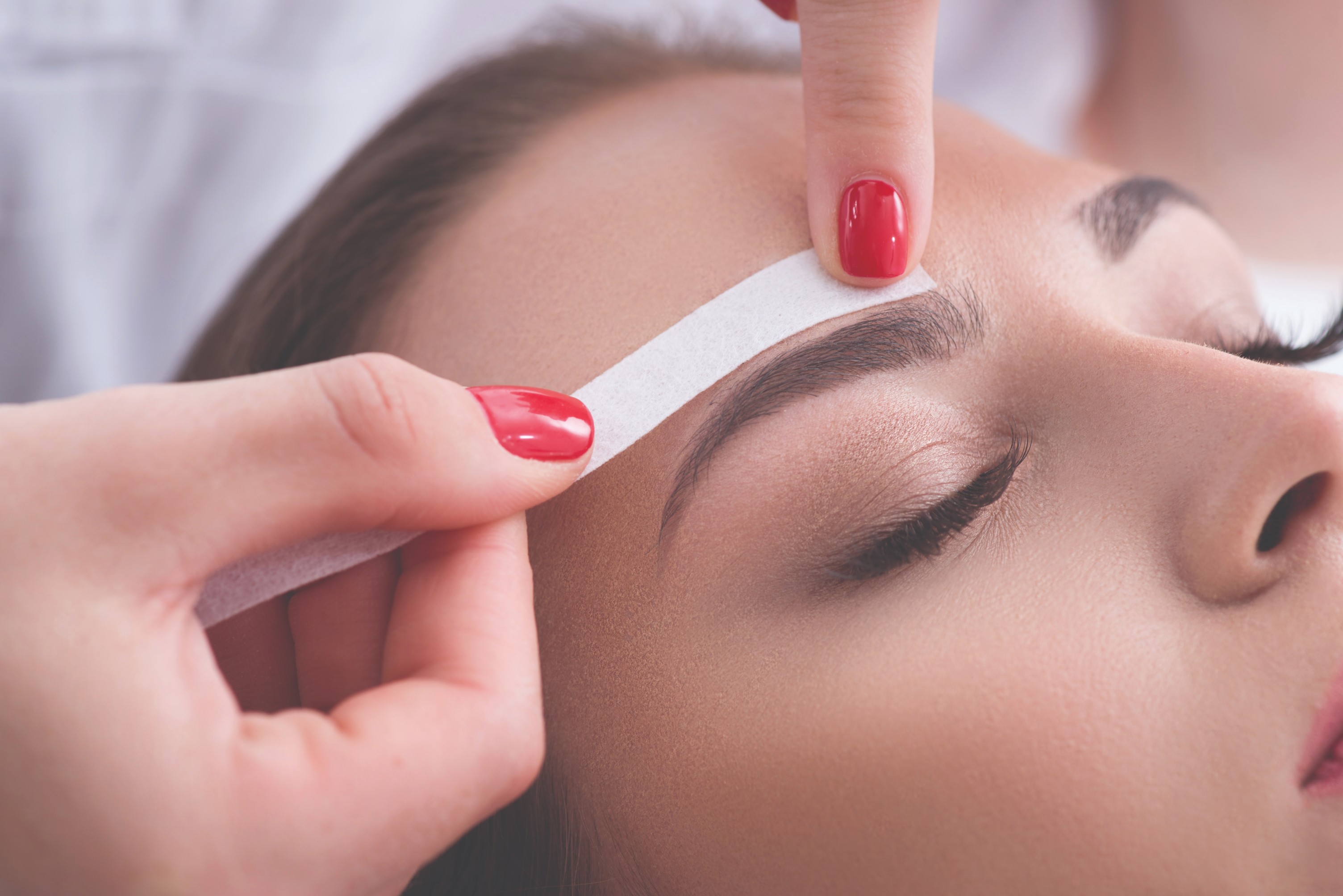 Brow treatments – shape up your game with classic techniques