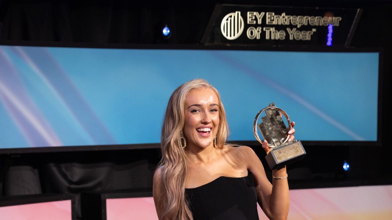 The Smooth Company founder wins at EY Entrepreneur of the Year Awards 