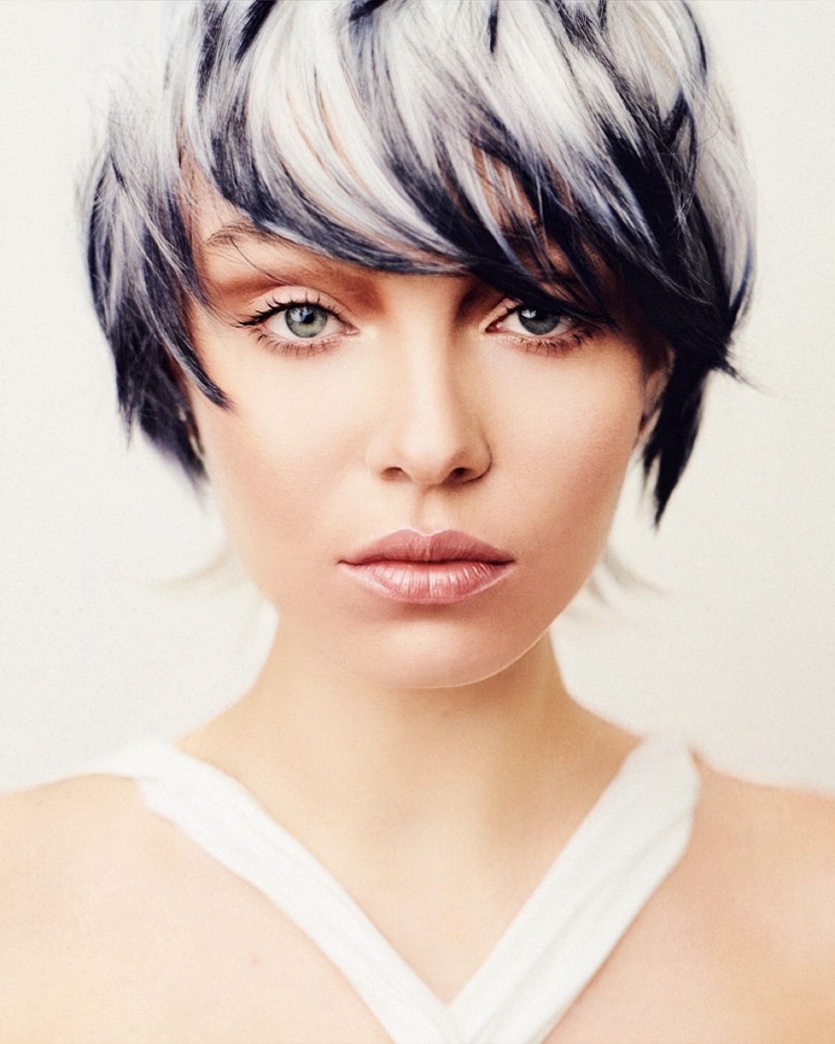 Black and White Bixie - Dean Lawton Taylor - Aphros Collection