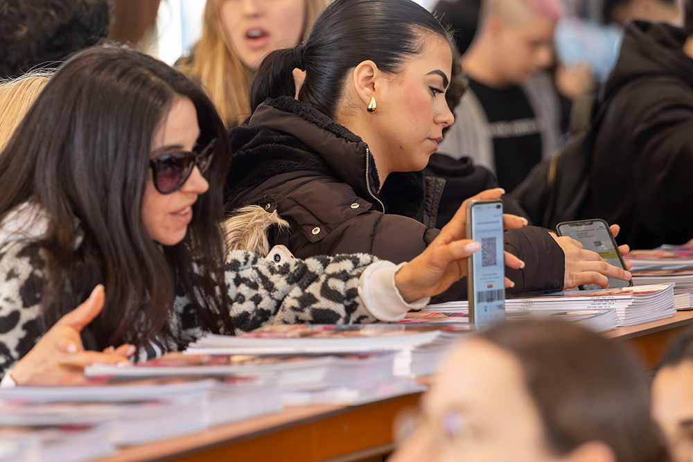 Consigue tu acreditación para #PBSI 2026 a través de Showhub 