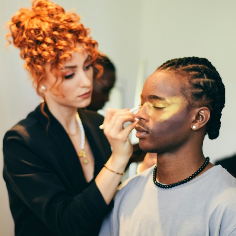 Portfolio website vs social media for makeup artists: what really wins you clients?