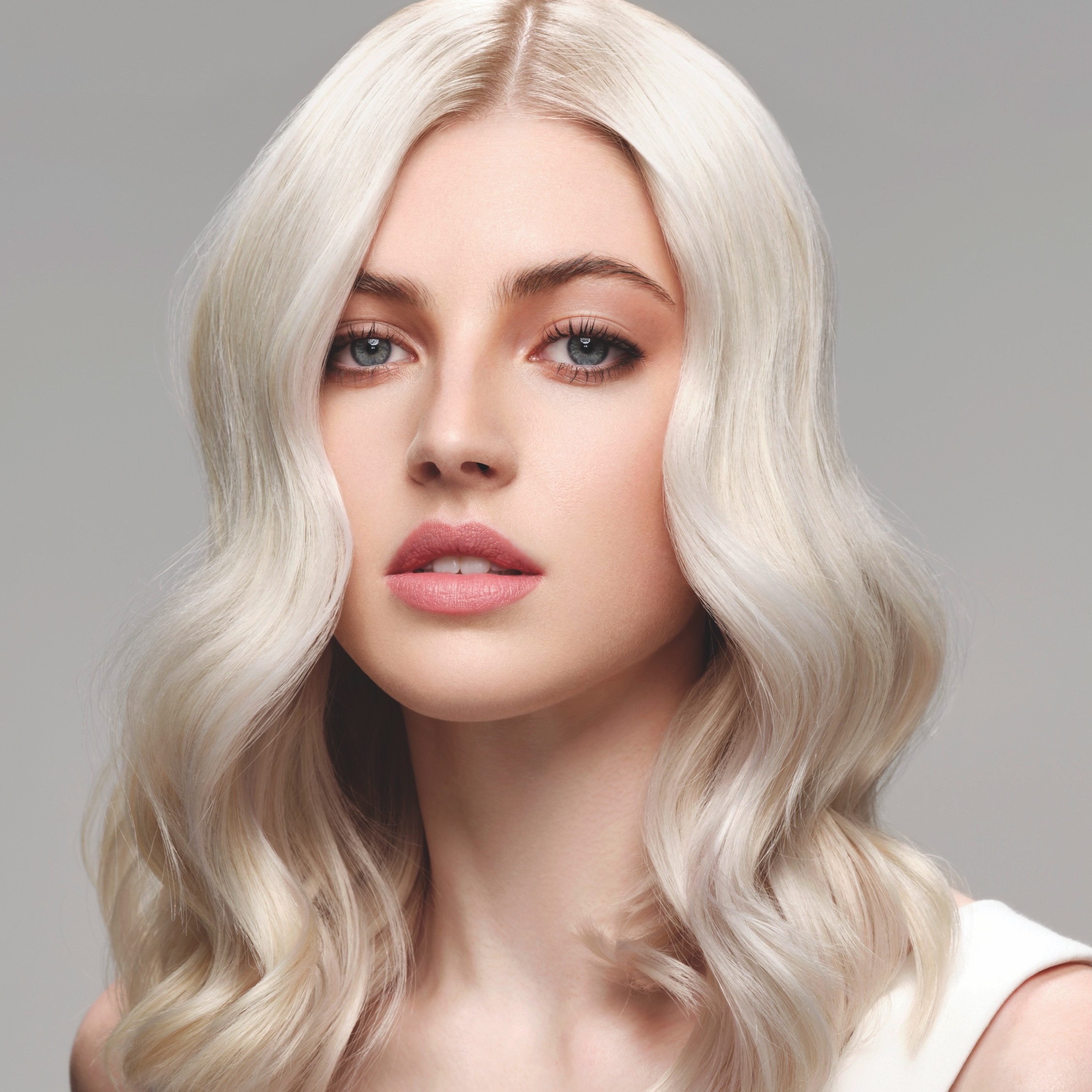 Cloud Dancer: What Does Pantone's 2026 Color of the Year Mean for Hair?