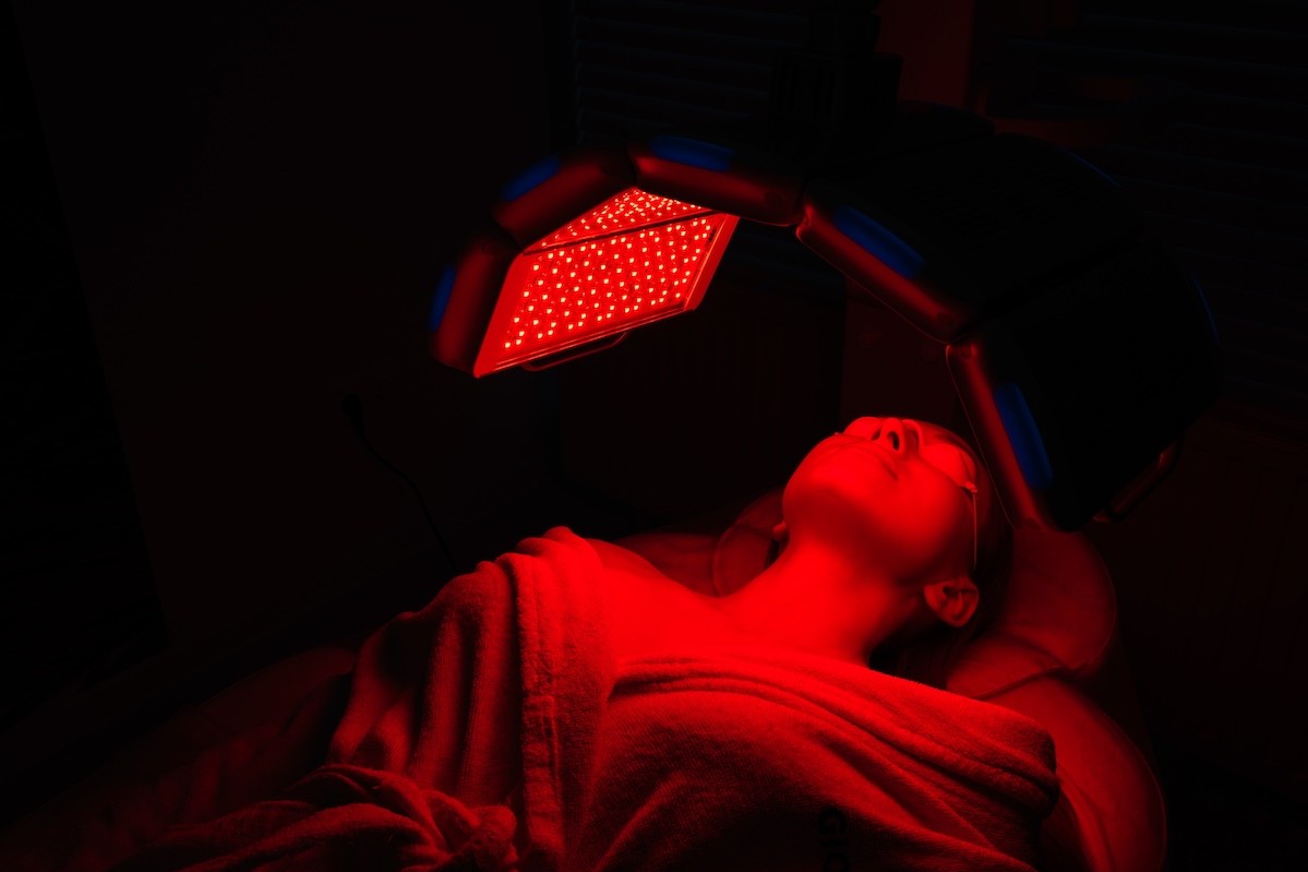 How to choose the right LED device for cosmetic treatments