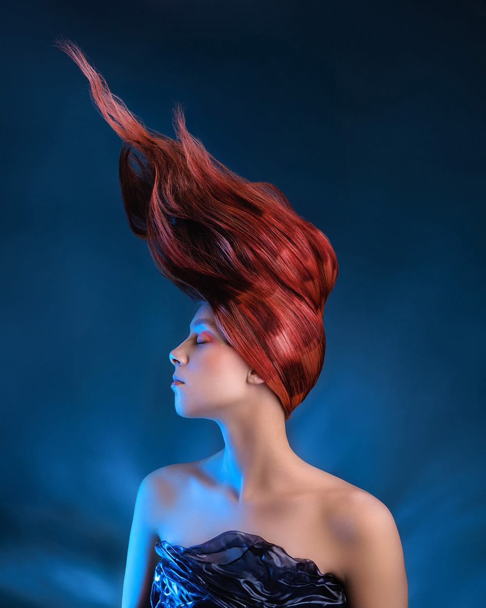 Sculptured Red Hair - Anna Peters - Flotter Collection