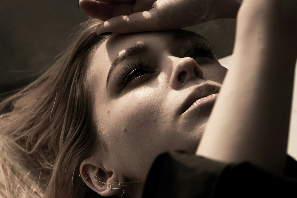 ¿Tus clientas saben los hábitos que las hacen envejecer más rápido?