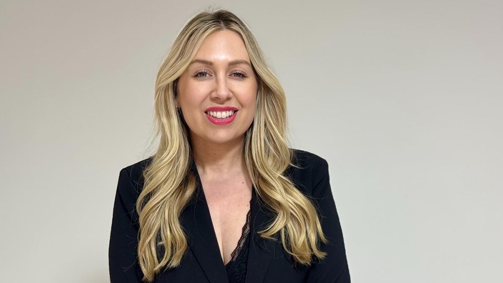 Alba Bosch presenta en PBSI Barcelona su método EASY BLONDE: la cita clave para dominar las mechas más demandadas