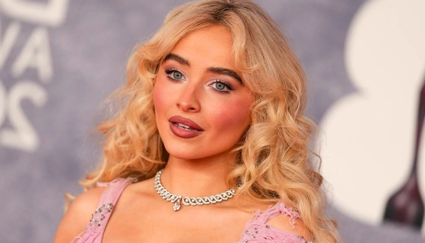 Sabrina Carpenter’s signature glow: Inside the expert techniques behind her red-carpet tan