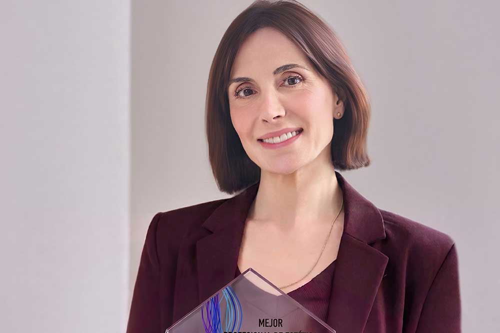 Yvette Pons, referente en estética profesional, galardonada como Mejor Profesional de Estética del Año 2026
