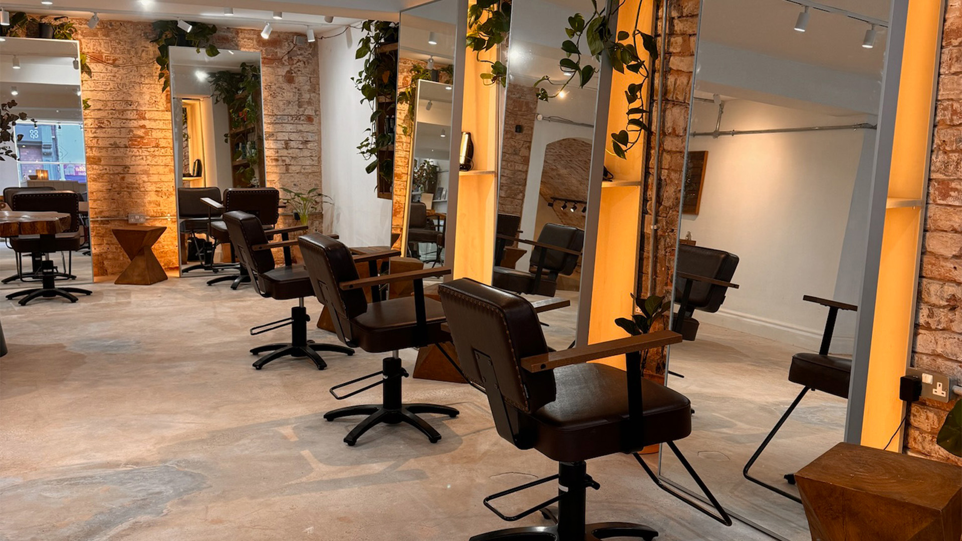 Salon Interiors: How to Create a Space Fit For Both Clients and Your Team